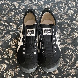 Onitsuka Tiger Black & White Canvas and Suede Low-Top Pull On Sneakers